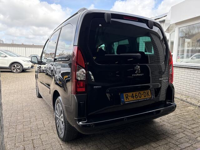 Peugeot PARTNER TEPEE 1.2 110pk Style Navigatie