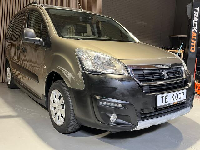 Peugeot PARTNER TEPEE 1.2 PureTech Allure Navi.ClimaC.CruiseC.Panodak.Trekhaak.LMV!!!