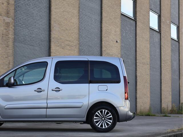 Peugeot PARTNER TEPEE 1.2 PureTech Allure | Cruise | Camera | Led |