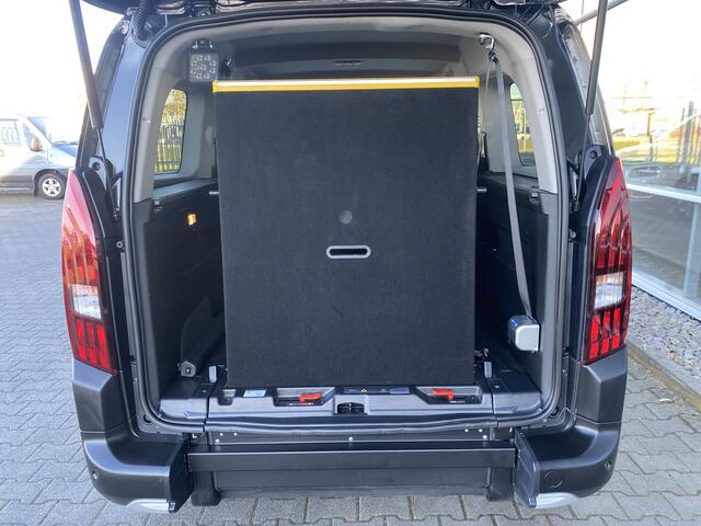 Peugeot Rifter Long 5+1 Rolstoelauto 1.2 Puretech GT-Line (Zeer complete 5+1 Rolstoelauto met Automaat!)