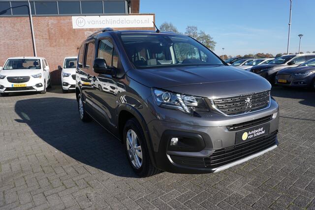 Peugeot Rifter 1.2 PURETECH AUTOMAAT ALLURE PACK LUXE!! 5 PERSOONS 5 STOELEN DISTRIBUTIERIEM RECENT VERNIEUWD! CAMERA PANORAMADAK LED AFN.TREKHAAK VOORRUITVERWARMING ANDROID-APPLECARPLAY NAVI KEYLESS PDC V+A ECC AIRCO CRUISECONTROL BLUETOOTH ENZ...