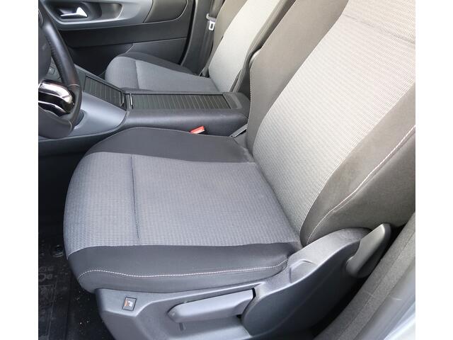 Peugeot Rifter 130 Pk ** AUTOMAAT ** (Toyota ProAce Citroen Berlingo) * Climate & Cruise Control * Trekhaak * L.M. Velgen * Navigatie & Spotify via Apple Carplay / Android Auto * Stoelverwarming * Vierseizoenenbanden Michelin * Vingerhoets; Vierde Generatie Eersteklas S