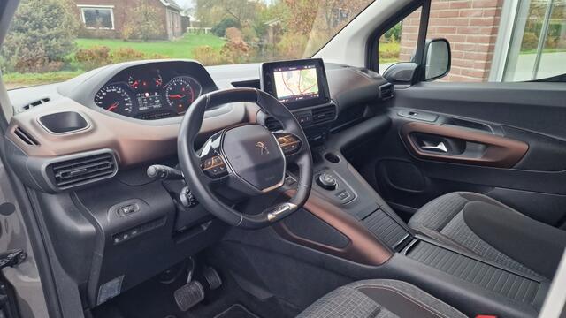 Peugeot Rifter 1.2 GT, Stoelverwarming, Automaat