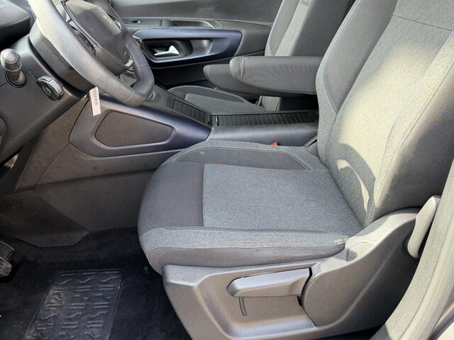 Peugeot Rifter 110 Pk Benzine * Navigatie * Trekhaak * Airco * Parkeer Camera * Cruise Control * Hoge Zit * Vingerhoets; Vierde Generatie Eersteklas Service. Al meer dan 100 jaar een begrip in de Brabantse Kempen,