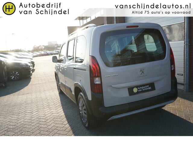 Peugeot Rifter 1.2 PURETECH ALLURE 5P PERF ONDERHOUDEN RECENT NIEUWE DISTRIBUTIERIEM!! XENON/LED ANDROID/APPLECARPLAY NAVIGATIE PARKEERSENSOREN ECC AIRCO CRUISECONTROL 4X PERF ALL SEASON BANDEN 4X ELECTR.RAMEN/SPIEGELS