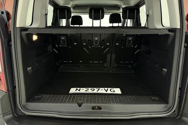 Peugeot Rifter 1.2 Puretech Allure | Apple carplay/Android auto | Navigatie via APP | Cruise control | Airco | Parkeersensoren achter |