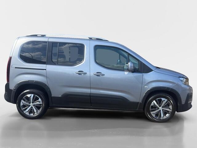 Peugeot Rifter 1.2 Puretech Allure | 7 Persoons | Camera | Navigatie | Cruise Control | Climate Control | DAB | Dealer Onderhouden | 12 Maanden Bovag Garantie