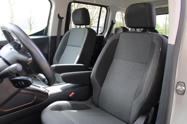 Peugeot Rifter 1.2 Puretech GT-Line | Trekhaak | Cruise Control | Parkeersensoren Achter | All Season Banden