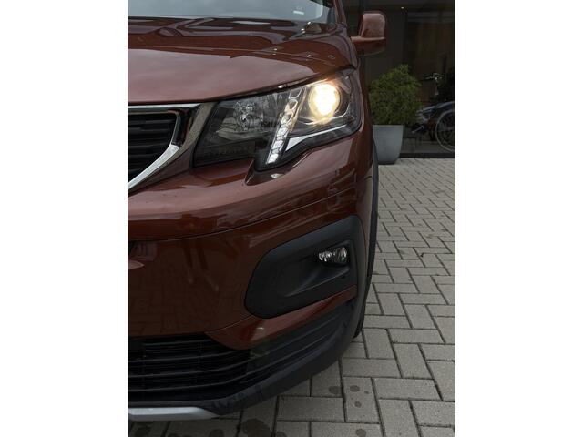 Peugeot Rifter 1.2 Puretech Allure L1 Rolstoelauto, Automaat, 3+1, Achteruitrijcamera, Climate control, Apple Carplay/Android Auto