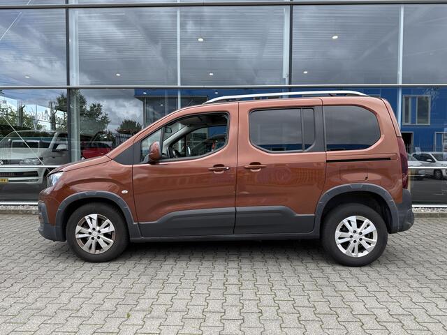 Peugeot Rifter 3+1 Rolstoelauto 1.2 Puretech Allure (Mooie ruime 3+1 Rolstoelauto met brede bodemverlaging!)