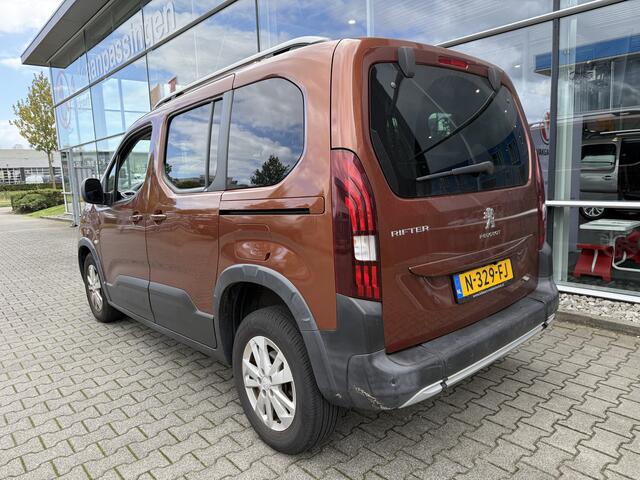 Peugeot Rifter 3+1 Rolstoelauto 1.2 Puretech Allure (Mooie ruime 3+1 Rolstoelauto met brede bodemverlaging!)