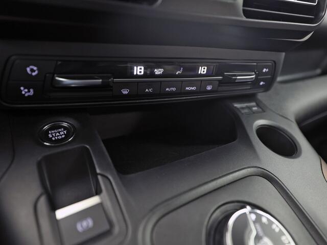 Peugeot Rifter 1.2 Puretech GT-Line (APPLE CARPLAY, NAVIGATIE, 360 CAMERA, SCHUIFDEUREN, GETINT GLAS, STOELVERWARMING, CRUISE, LM VELGEN, XENON, NIEUWSTAAT)