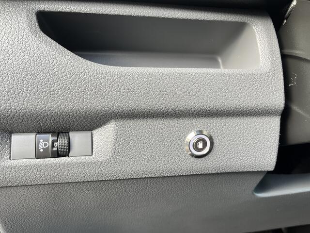 Peugeot Traveller 1.5 BlueHDi XL Marge BTW en BPM vrij!! Airco Cruise controle Navigatiesysteem Personenvervoer 8-Persoons Parkeerhulp achter Apple carplay 1e eigenaar Euro 6 Bpm en Btw vrij voor particulier