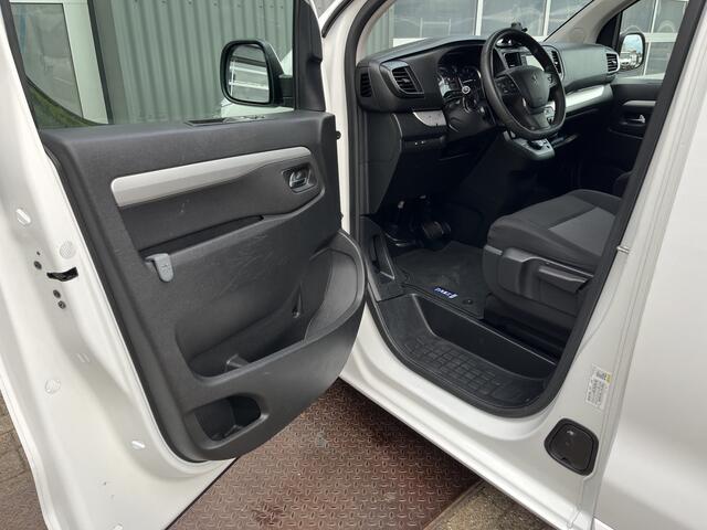 Peugeot Traveller 2.0 BlueHDi Airco Cruise controle Navigatiesysteem 8-Persoons Kantoorinrichting Parkeerhulp achter Apple carplay Euro 6