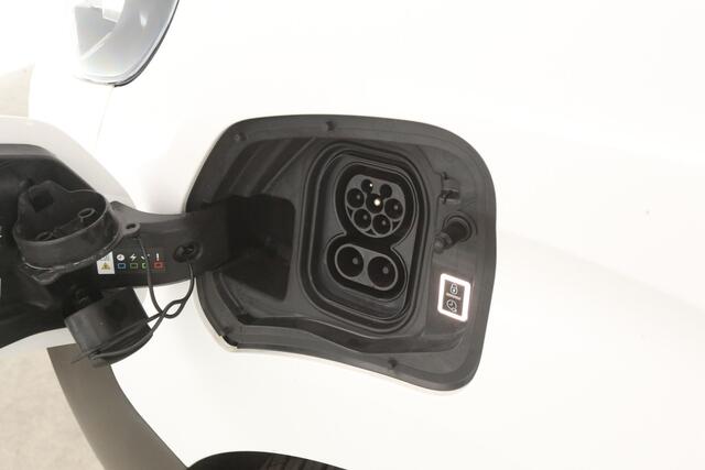 Peugeot Traveller E-Traveller Kombi 75 kWh L3H1 8 Zits | Snelladen | SOH 90% | Airco | Camera | Cruise | Parkeersensoren