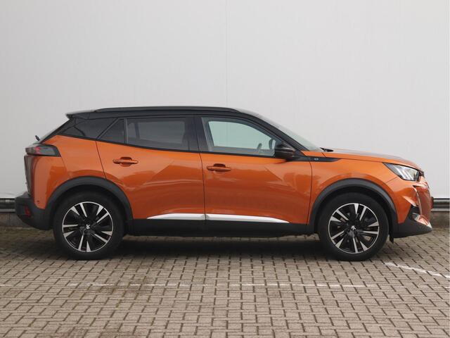 Peugeot e-2008 EV GT 50 kWh Stoelverwarming | ACC | Keyless | Camera | Dodehoekdetectie |