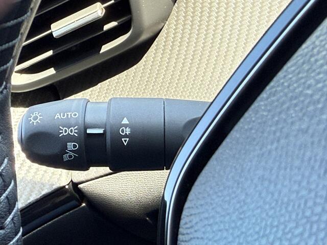 Peugeot e-2008 BWJ 2022 EV 136 PK Active Pack 50 kWh APPLE CARPLAY / ANDROID AUTO / NAVI / CLIMA / CRUISE / LMV / PDC