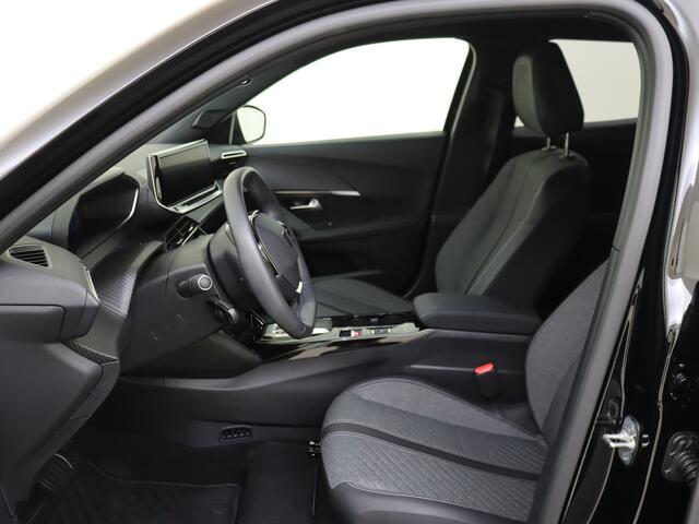 Peugeot e-2008 EV Allure 54 kWh