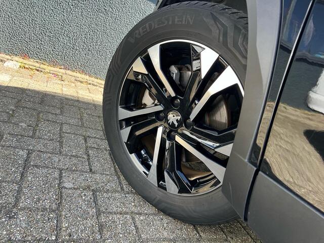Peugeot e-2008 EV Allure 50 kWh