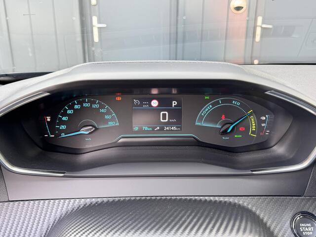 Peugeot e-2008 EV Active 54 kWh Long range | Nieuw model | Parkeercamera | Meer foto's volgen