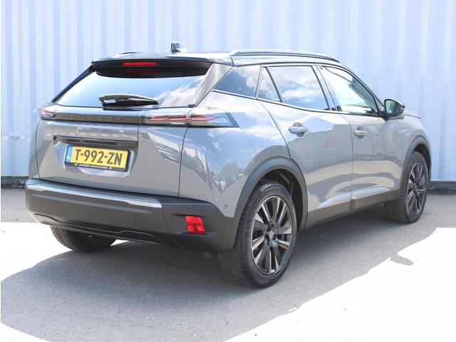 Peugeot e-2008 EV GT 54 kWh Navigatie/ 360 graden Camera / 18Inch
