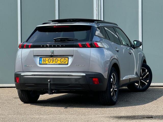 Peugeot e-2008 EV GT Pack 50kWh || Pano || 3 Fase || Keyless