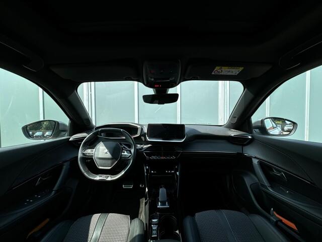 Peugeot e-2008 EV GT Pack 50kWh || Pano || 3 Fase || Keyless