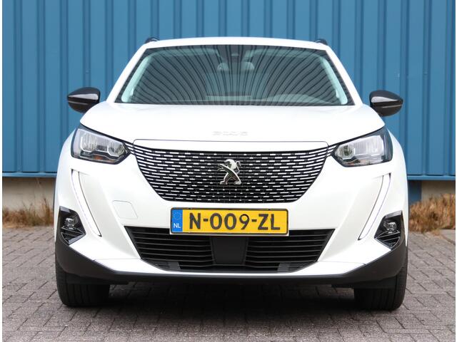 Peugeot e-2008 EV Allure Pack 50 kWh 136PK | AppleCarPlay/AndroidAuto | Camera | Climate Control | Navigatie | Cruise Control | Keyless | Stoelverwarming | FULL LED | LMV | Privacy Glass |