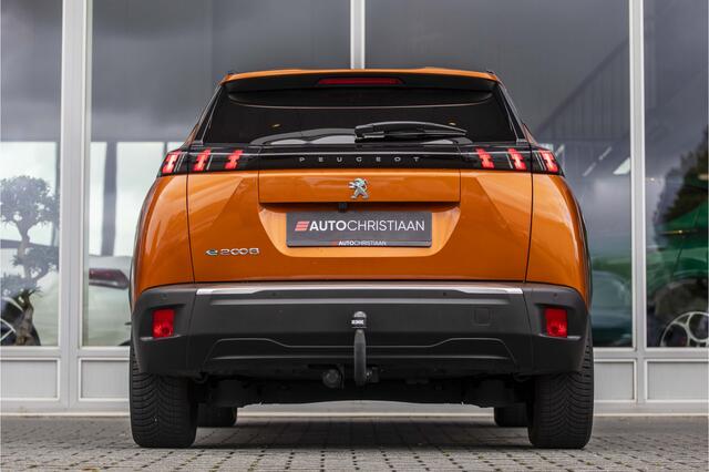 Peugeot e-2008 EV Allure Pack 50 kWh | Trekhaak | Camera | LED