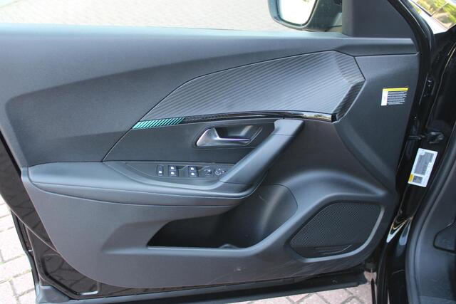 Peugeot e-2008 EV Allure Pack 50 kWh