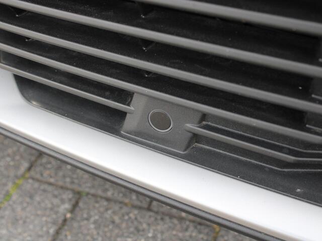 Peugeot e-2008 Allure 54 kWh 156PK inclusief batterijtest Navigatie, Rondomzichtcamera, Adaptieve Cruise Control, Keyless, Stoelverwarming