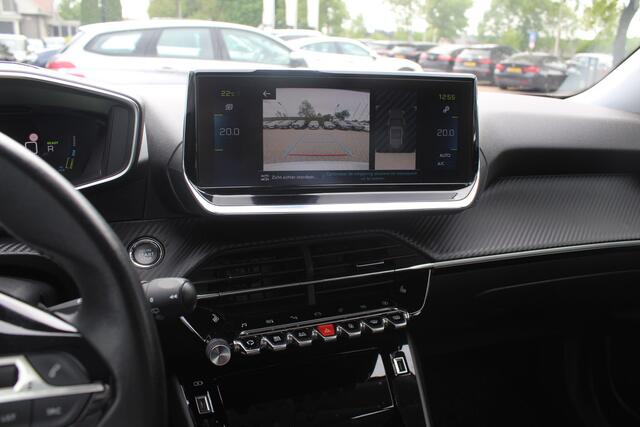 Peugeot e-2008 EV GT Pack 50 kWh / Panoramadak / Camera / Virtual Cockpit / Half leder / Navigatie / Keyless / Cruise Control / Dodehoek detectie
