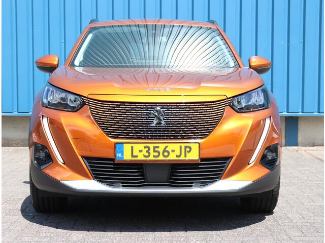 Peugeot e-2008 EV Allure Pack 50 kWh 136PK | AUTOMAAT | AppleCarPlay/AndroidAuto | Camera | Climate Control | Navigatie | Cruise Control | FULL LED | LMV | Isofix | Armsteun | Keyless |