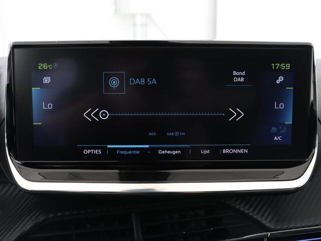 Peugeot e-2008 EV GT Pack 50 kWh | Stoelverwarming | Alcantara | Adaptive cruise | Camera | Carplay | Navigatie | Keyless | Digital Cockpit | Dodehoek detectie | Climate control