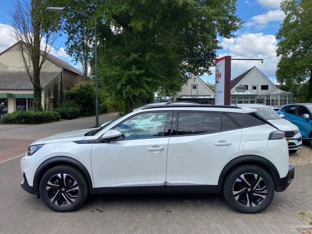 Peugeot e-2008 EV 50 KWH / PARELMOER / CARPLAY / CRUISE CTR. / 17'' LM-VELGEN