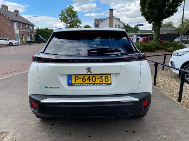 Peugeot e-2008 EV 50 KWH / PARELMOER / CARPLAY / CRUISE CTR. / 17'' LM-VELGEN