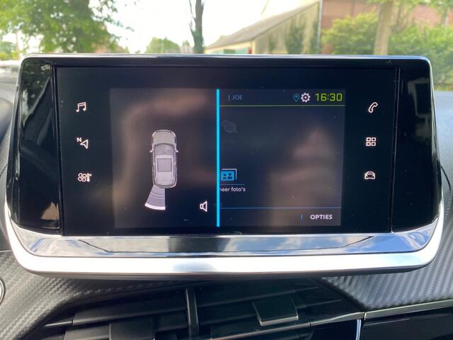 Peugeot e-2008 EV 50 KWH / PARELMOER / CARPLAY / CRUISE CTR. / 17'' LM-VELGEN