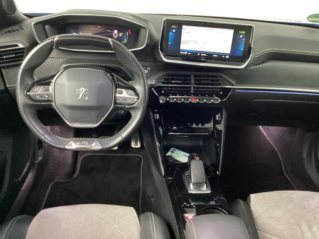 Peugeot e-2008 EV GT Première | Panoramadak | Camera |*