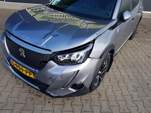 Peugeot e-2008 EV Allure Pack 50 kWh