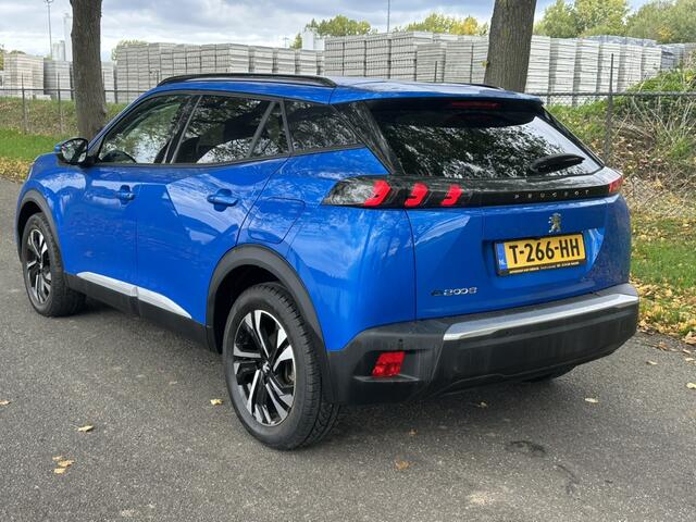 Peugeot e-2008 EV Allure Pack 50 kWh | 32.000 KM | Apple carplay | Climate control