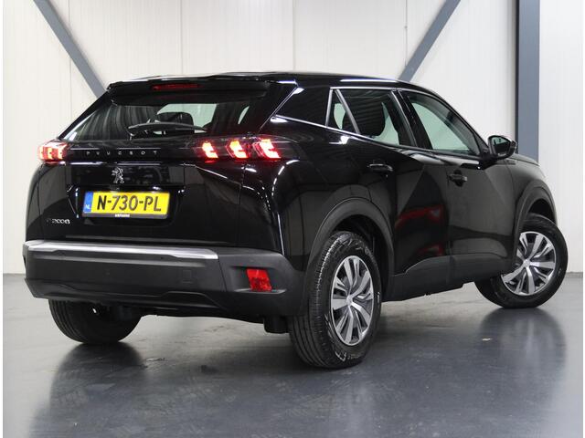 Peugeot e-2008 EV Blue Lease Active 50 kWh 136PK | AUTOMAAT | AppleCarPlay/AndroidAuto | Armsteun | Climate Control | Cruise Control | Camera | FULL LED | Navigatie | Parkeersensoren | Isofix |