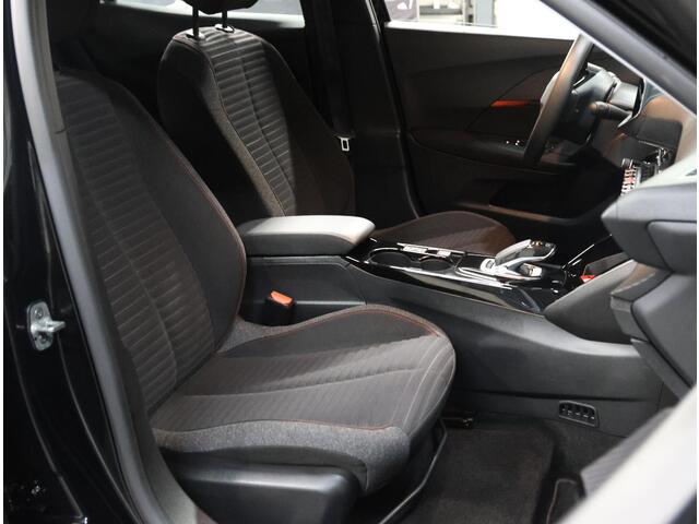 Peugeot e-2008 EV Blue Lease Active 50 kWh 136PK | AUTOMAAT | AppleCarPlay/AndroidAuto | Armsteun | Climate Control | Cruise Control | Camera | FULL LED | Navigatie | Parkeersensoren | Isofix |