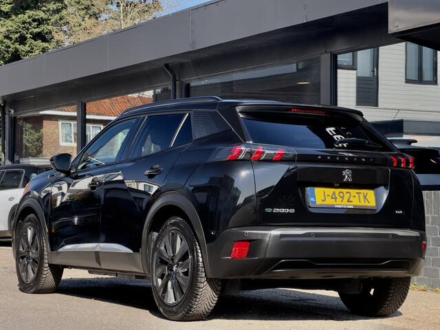 Peugeot e-2008 EV GT 50 kWh AUTOM 79D.KM! PANODAK LEDER NAVI CAMERA DIGI-DASH APPLE-CARPLAY LED LMV PARK-ASSIST PDC