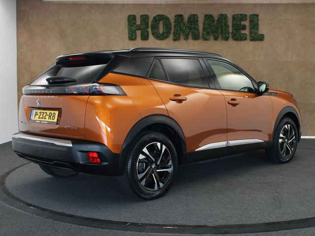 Peugeot e-2008 EV GT Pack 50 kWh - CLIMATE CONTROL- PARKEERSENSOREN VOOR/ ACHTER - TWO TONE LAK - 17 INCH LICHT METALEN VELGEN - ARMSTEUN VOOR - SPORTSTUUR EN STOELEN - APPLE CARPLAY/ANDROID AUTO - ADAPTIEVE CRUISE CONTROL