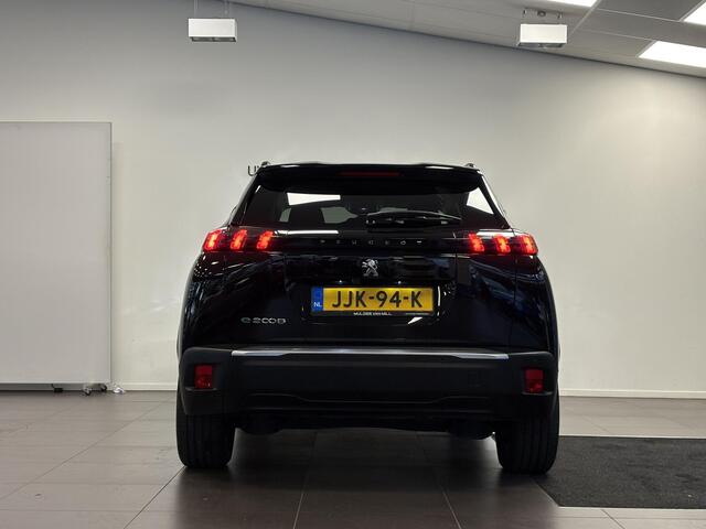 Peugeot e-2008 Allure Pack 50kWh EV 136pk AUTOMAAT | STOELVERW. | CAMERA | NAVI | KEYLESS ENTRY | ADAPTIVE CRUISE | MISTLAMPEN VOOR | LED