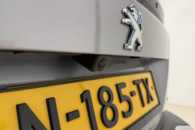 Peugeot e-2008 EV GT Pack 50 kWh | Adaptive Cruise Control | Panorama dak | Stoelverwarming | Alcantara bekleding | Full LED | Camera | Drive Assist | Keyless Entry & Start | Navigatie
