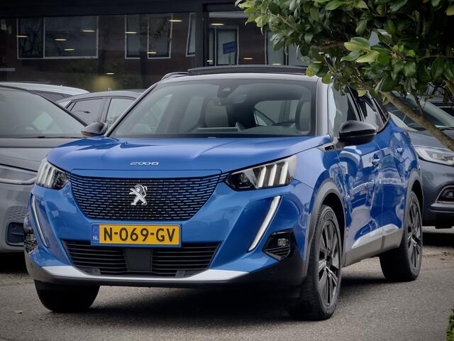 Peugeot e-2008 EV ALLURE ACTIE! BETAAL NU 50% 8950 DE REST IN 2JR RENTEVRIJ FINANCIEREN
