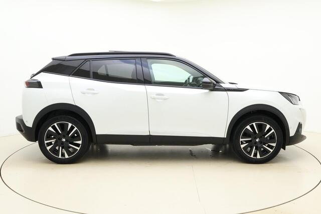 Peugeot e-2008 EV GT 50 kWh 3-Fase | Adaptive Cruise Control | Alcantara bekleding | Panorama dak | Keyless Entry & Start | Full LED | Stoelverwarming | Camera | Navigatie | 18'' LM Velgen | 1e Eigenaar