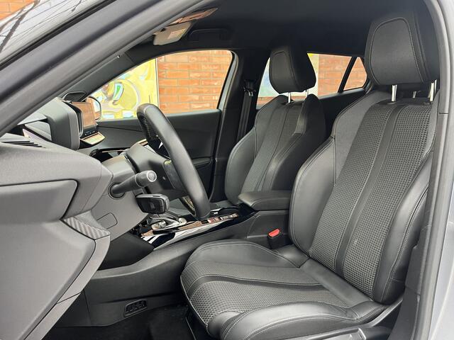 Peugeot e-2008 EV GT 50 kWh | Adaptive Cruise Control | Camera achter | Carplay/Android Auto |