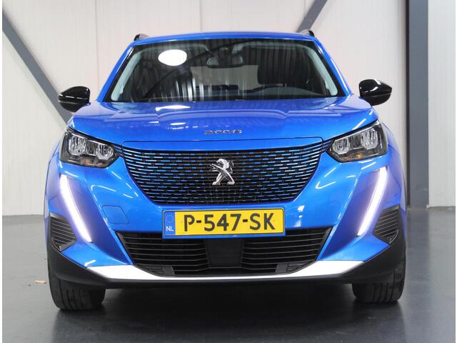 Peugeot e-2008 EV Allure Pack 50 kWh 136PK | 1ste eigenaar | AppleCarplay/Android Auto | 17"LMV | Camera | AUTOMAAT | Keyless | Adaptive Cruise Control | Climate Control | FULL LED | Isofix | Privacy Glass |